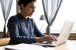 woman-laptop-intro-fintech.jpg